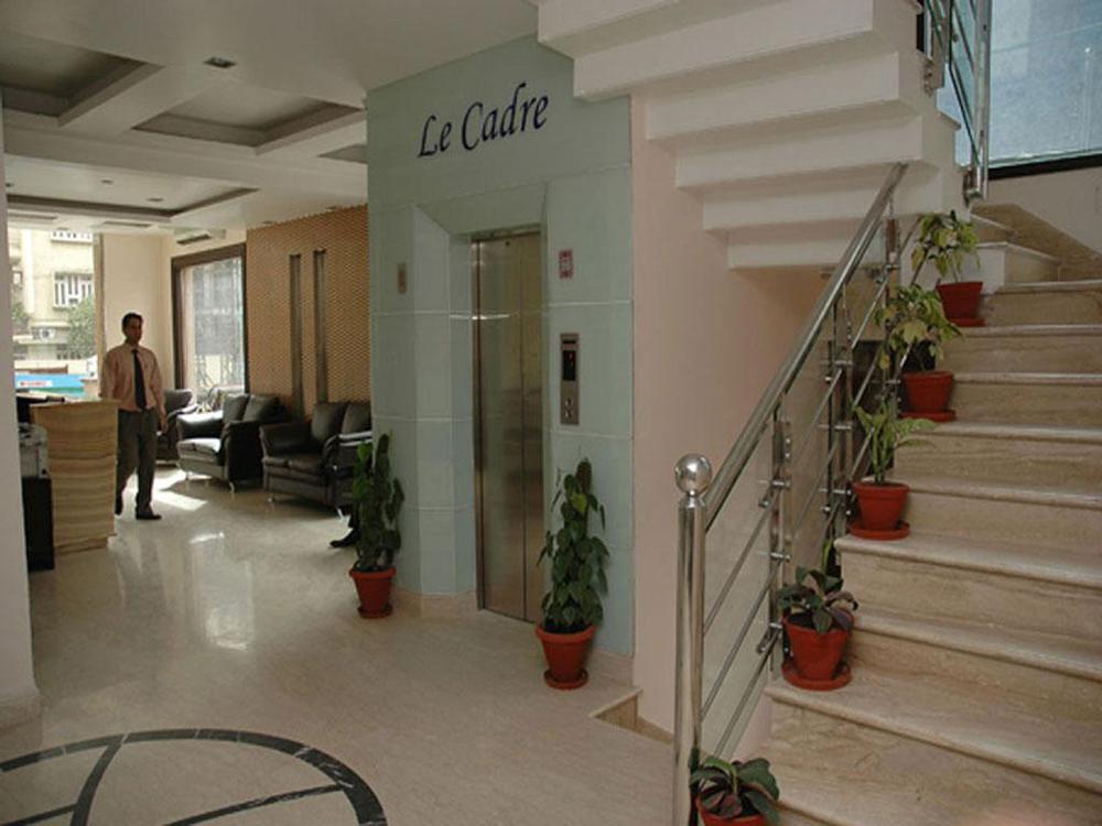 Hotel Le Cadre Nova Deli Exterior foto